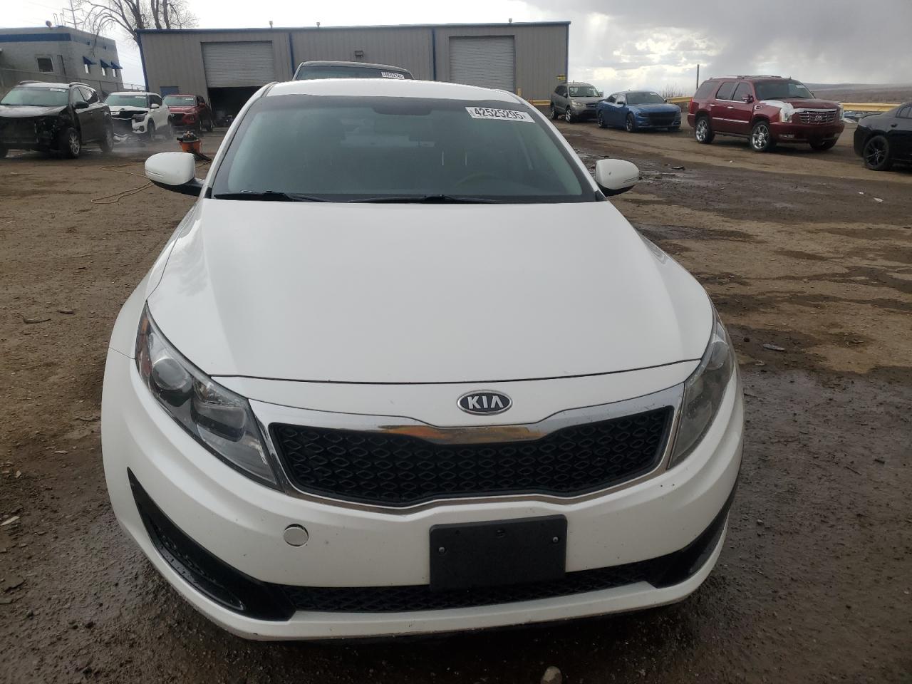 2011 KIA Optima VIN KNAGM4A73B5146045 Copart auction photo, burn damage thumbnail 5