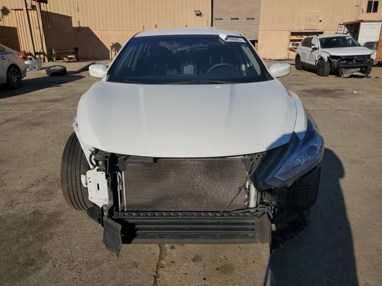 2018 Nissan Altima VIN 1N4AL3AP0JC228272 Copart auction photo, front end damage thumbnail 5