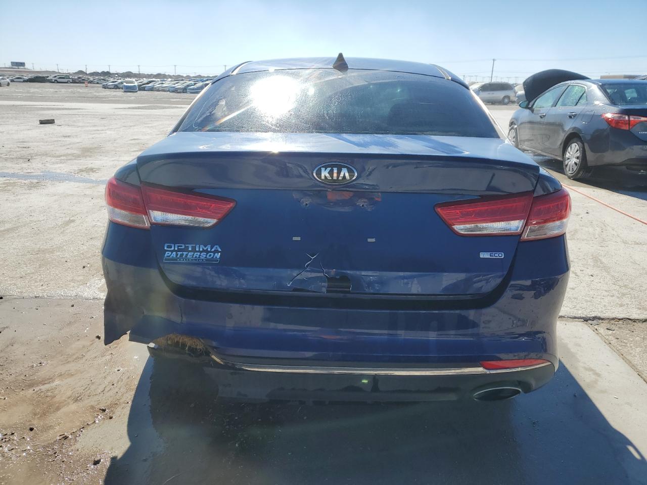 2016 KIA Optima VIN 5XXGT4L11GG006089 Copart auction photo, front end / rear end damage thumbnail 6
