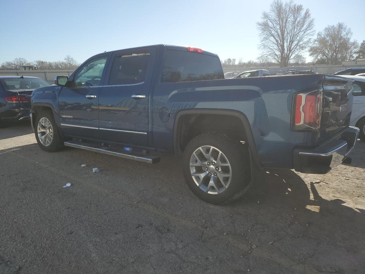 2017 GMC Sierra VIN 3GTU2NEC4HG156903 Copart auction photo, front end / minor dent/scratches damage thumbnail 2