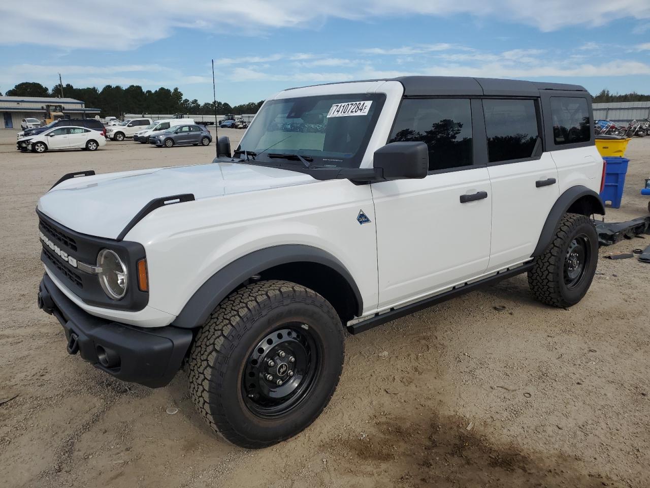 2023 Ford Bronco VIN 1FMDE5BH5PLC16708