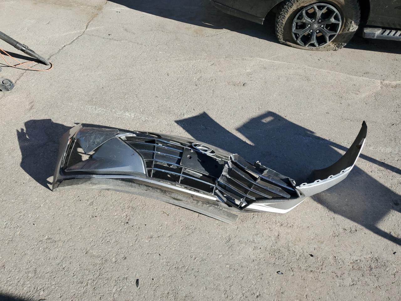 2020 Hyundai Elantra VIN 5NPD84LF5LH561447 Copart auction photo, front end / side damage thumbnail 12
