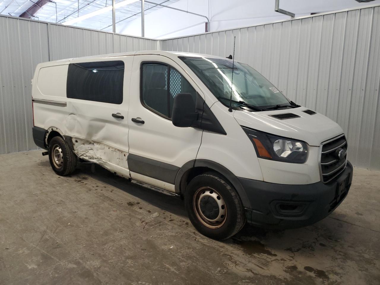 2020 Ford Transit VIN 1FTYE1YG3LKB12604 Copart auction photo, side / rear end damage thumbnail 4
