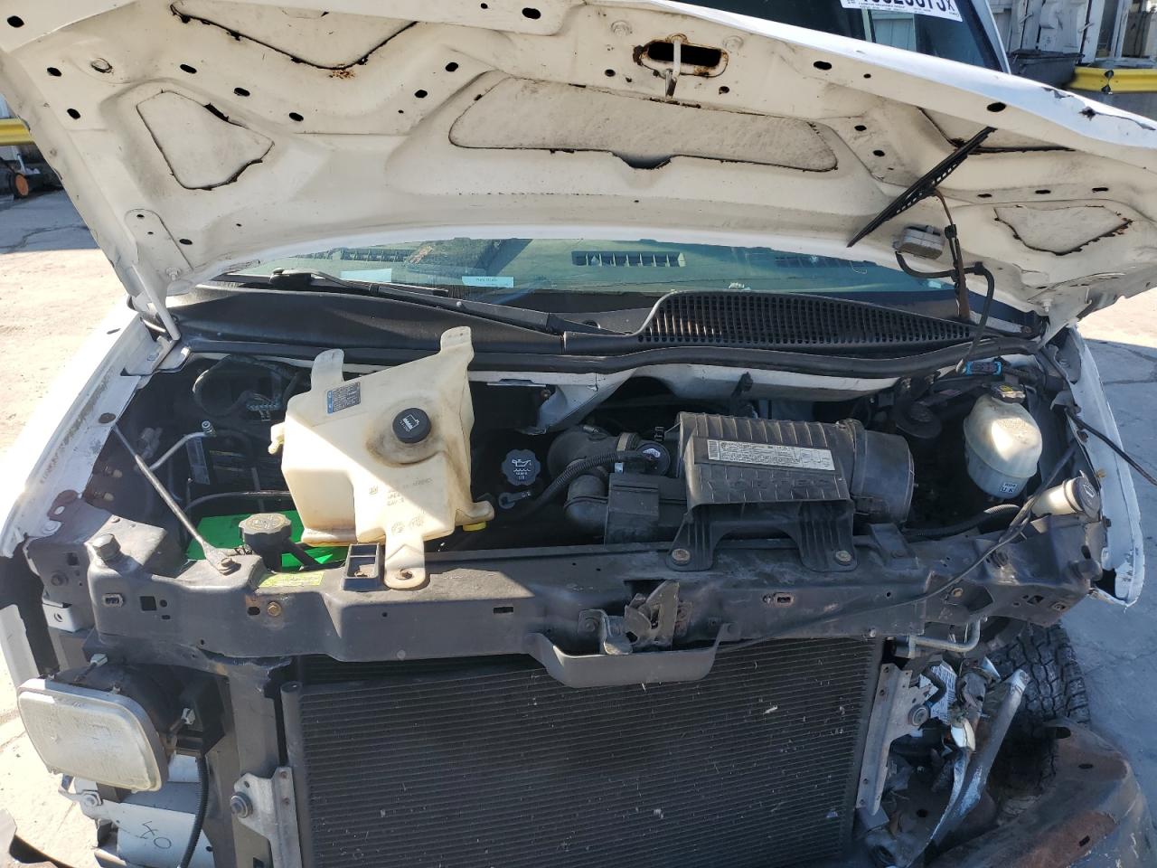 2006 GMC Savana VIN 1GTGG25V961219973 Copart auction photo, front end damage thumbnail 13