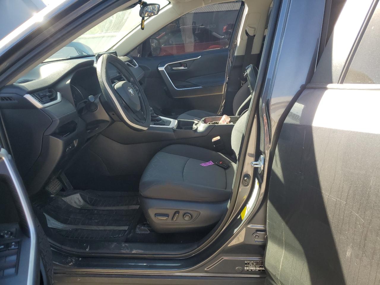 2021 Toyota RAV 4 VIN 2T3W1RFV5MW134065 Copart auction photo, front end damage thumbnail 7