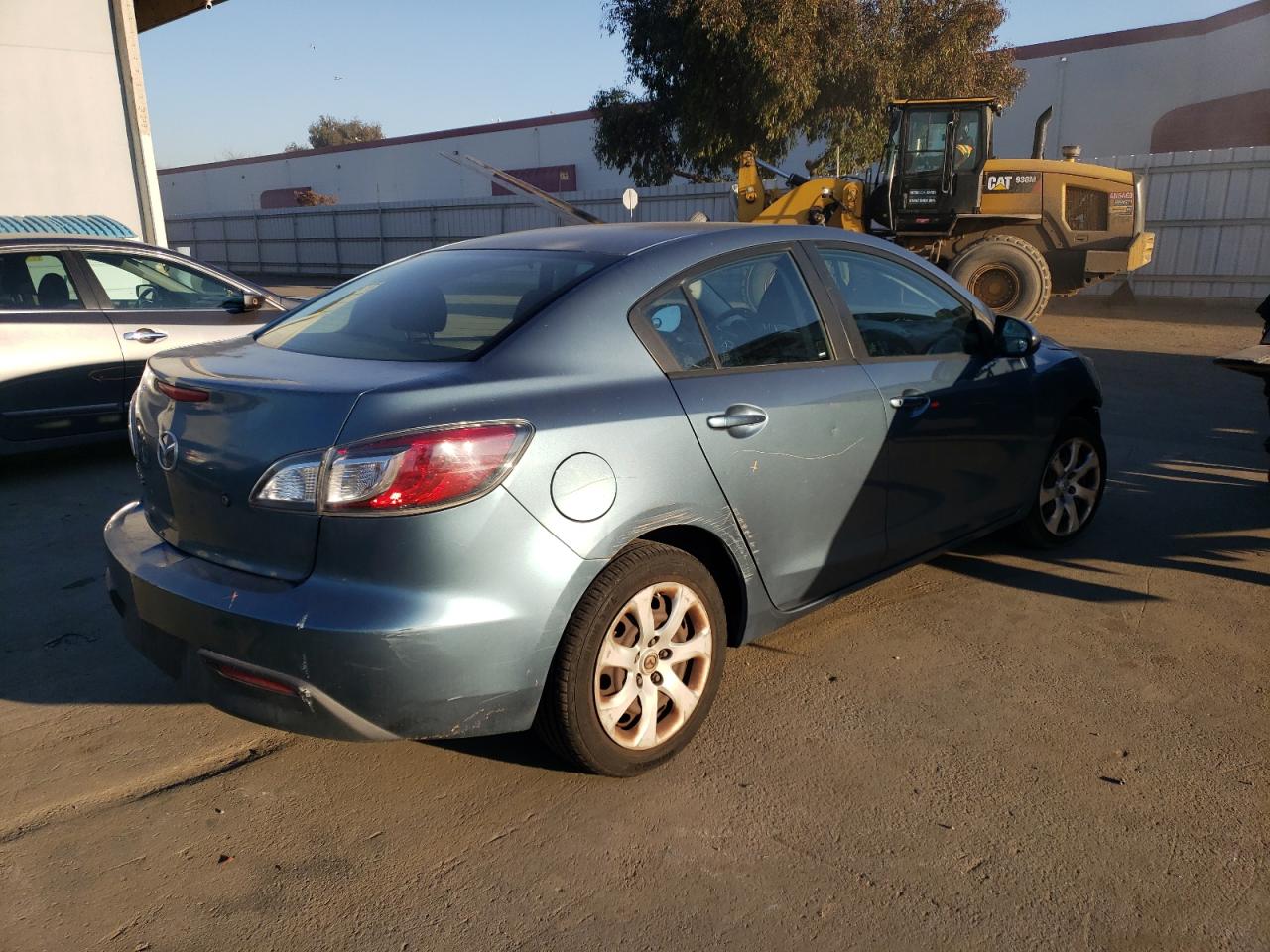 2010 Mazda 3 VIN JM1BL1SG5A1281921 Copart auction photo, front end damage thumbnail 3