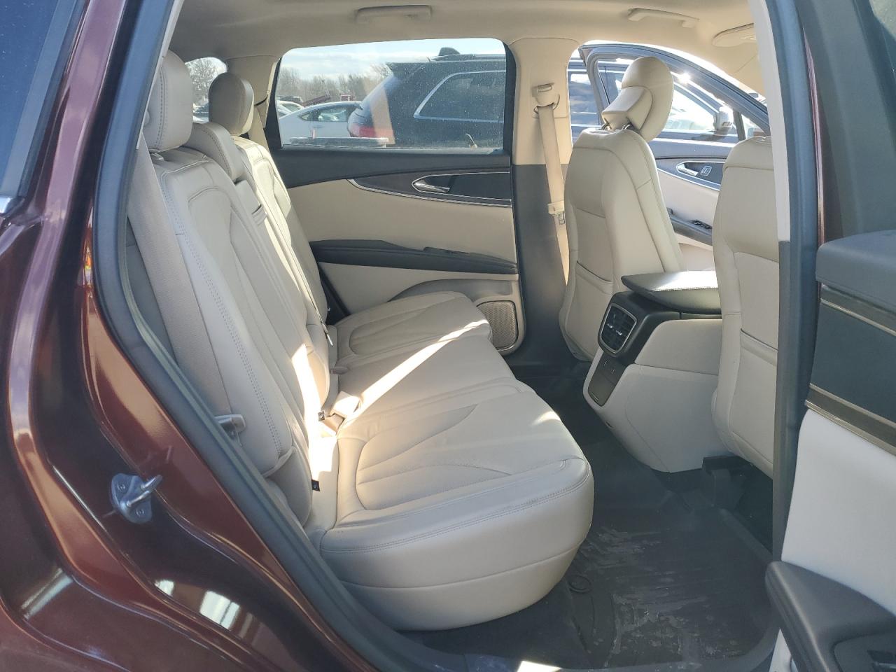 2016 Lincoln MKX VIN 2LMTJ8LR6GBL77332 Copart auction photo, rear end / front end damage thumbnail 11