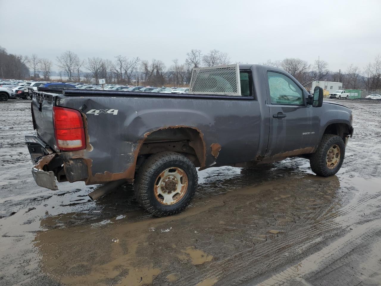 2011 GMC Sierra VIN 1GT02ZCG2BF102682 Copart auction photo, side / front end damage thumbnail 3