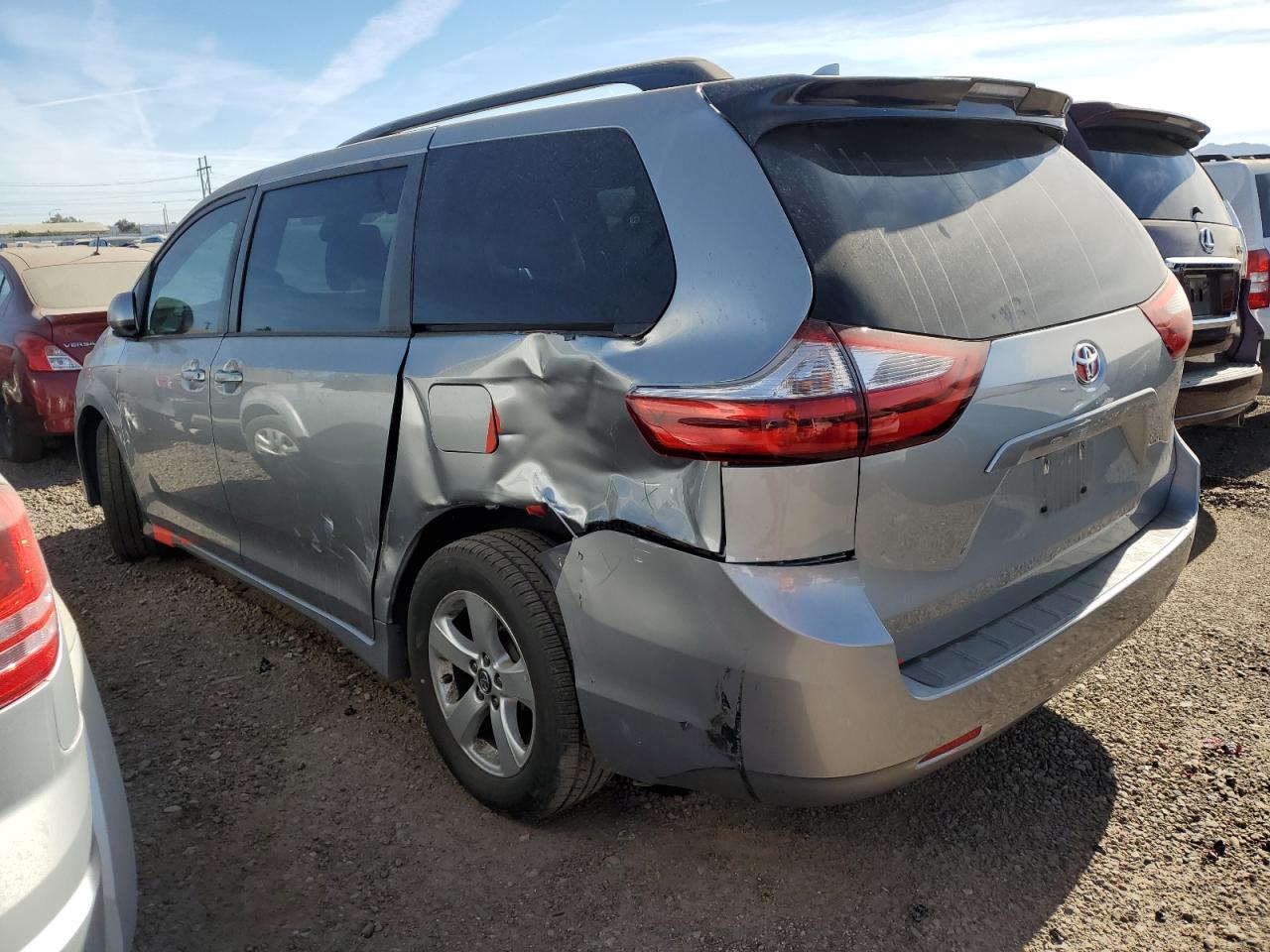 2018 Toyota Sienna VIN 5TDKZ3DC0JS932928 Copart auction photo, rear end damage thumbnail 2