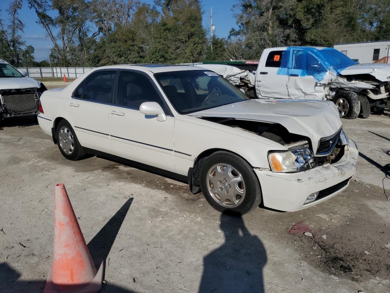 2000 Acura RL VIN JH4KA9657YC002897 Copart auction photo, front end damage thumbnail 4