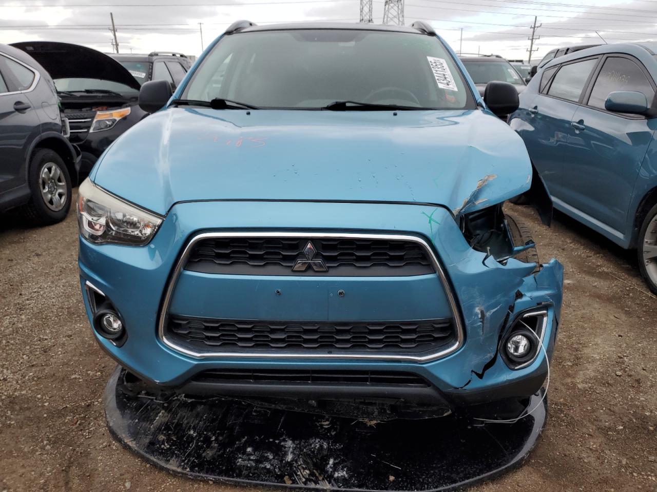2013 Mitsubishi Outlander VIN 4A4AR4AU6DE011492 Copart auction photo, front end / minor dent/scratches damage thumbnail 5
