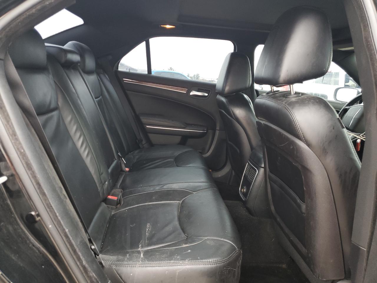 2012 Chrysler 300 VIN 2C3CCACG7CH188393 Copart auction photo, minor dent/scratches damage thumbnail 10