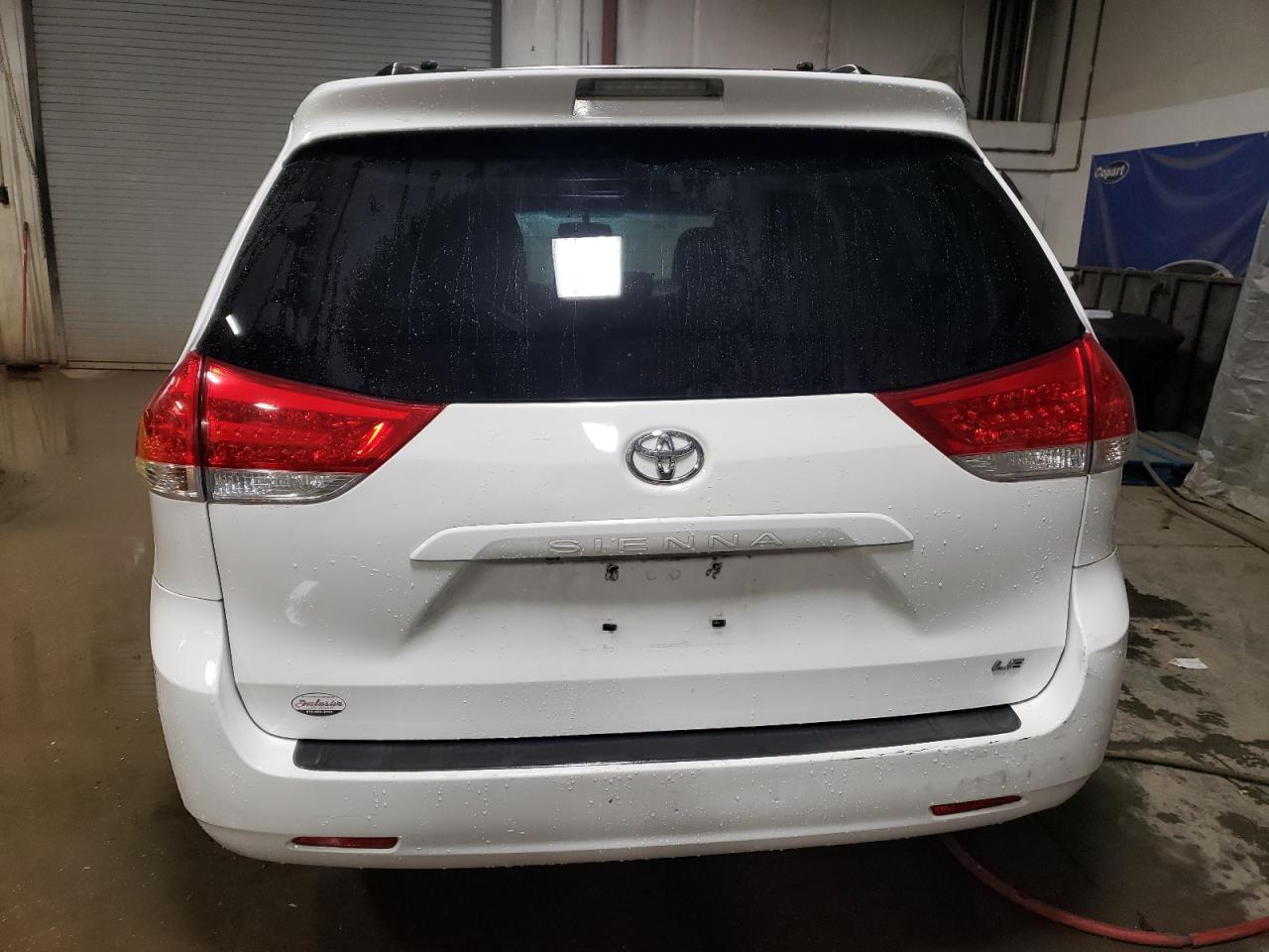 2011 Toyota Sienna VIN 5TDKK3DC6BS011397 Copart auction photo, front end damage thumbnail 6