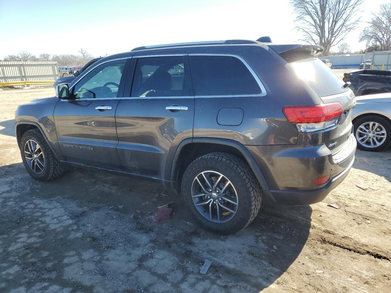 2017 Jeep Grand Cherokee VIN 1C4RJFBG6HC938130 Copart auction photo, front end damage thumbnail 2