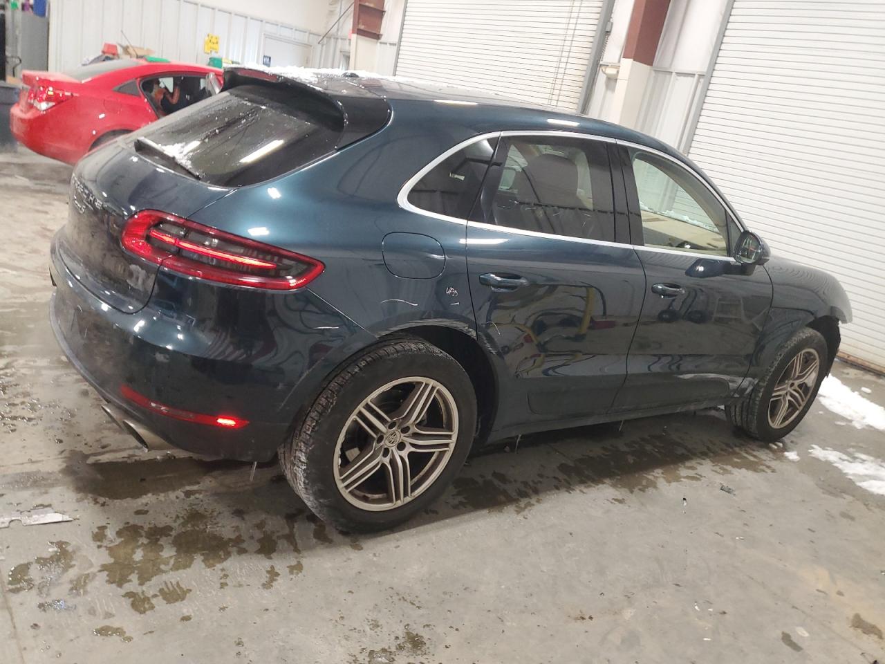 2017 Porsche Macan VIN WP1AB2A50HLB16473 Copart auction photo, frame damage / front end damage thumbnail 3