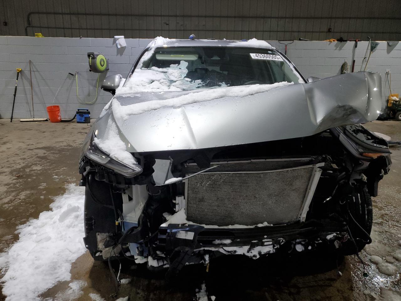 2020 Hyundai Santa Fe VIN 5NMS3CAD5LH250647 Copart auction photo, front end damage thumbnail 5