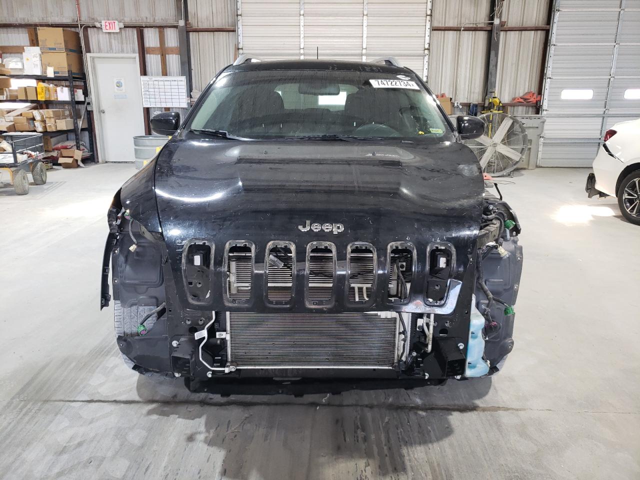 2018 Jeep Grand Cherokee VIN 1C4PJMCB9JD570363 Copart auction photo, front end / side damage thumbnail 5