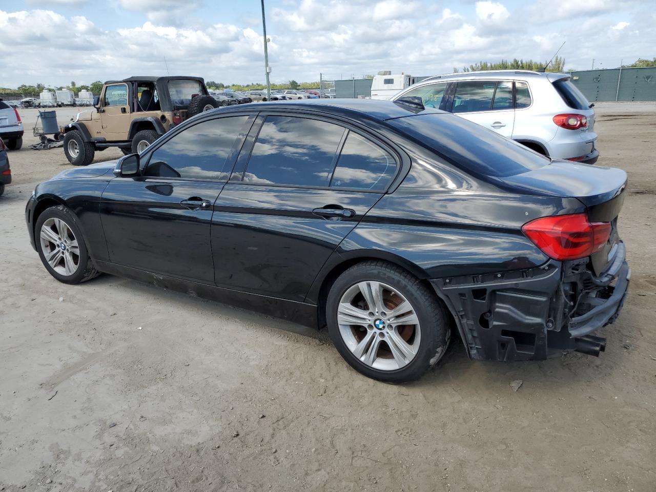 2016 BMW 3er VIN WBA8E9C59GK604030 Copart auction photo, all over damage thumbnail 2