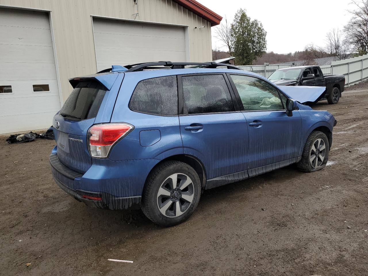 2018 Subaru Forester VIN JF2SJAGC7JH511995 Copart auction photo, front end / minor dent/scratches damage thumbnail 3