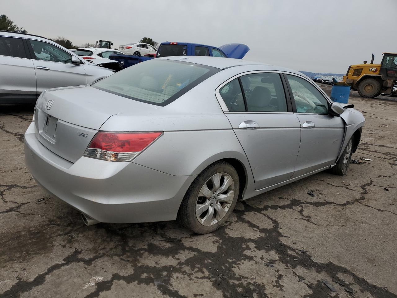 2008 Honda Accord VIN 1HGCP36838A034562 Copart auction photo, front end / side damage thumbnail 3