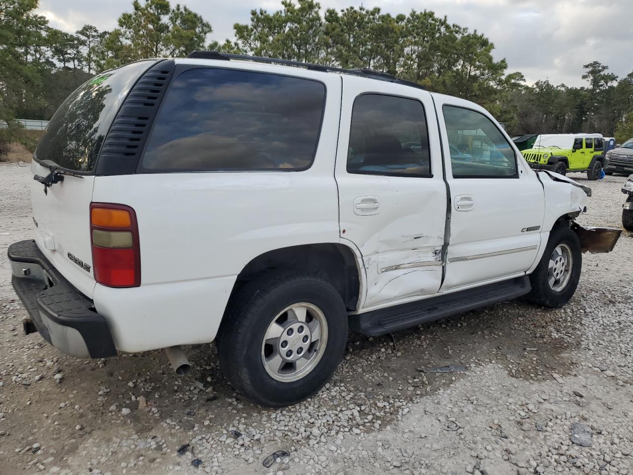 2003 Chevrolet Tahoe VIN 1GNEC13Z23J321332 Copart auction photo, front end / side damage thumbnail 3