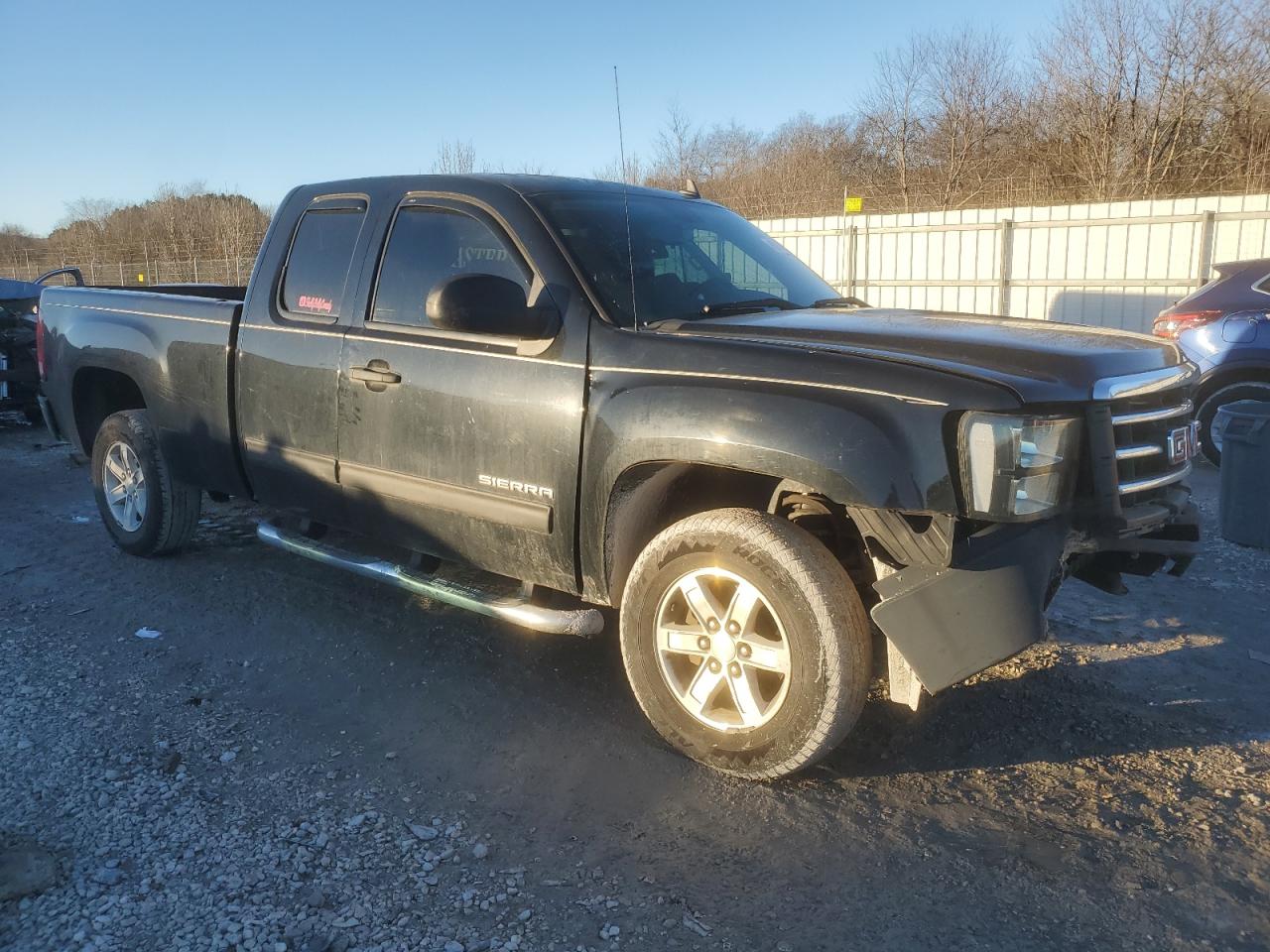 2013 GMC Sierra VIN 1GTR1VE01DZ201398 Copart auction photo, front end damage thumbnail 4
