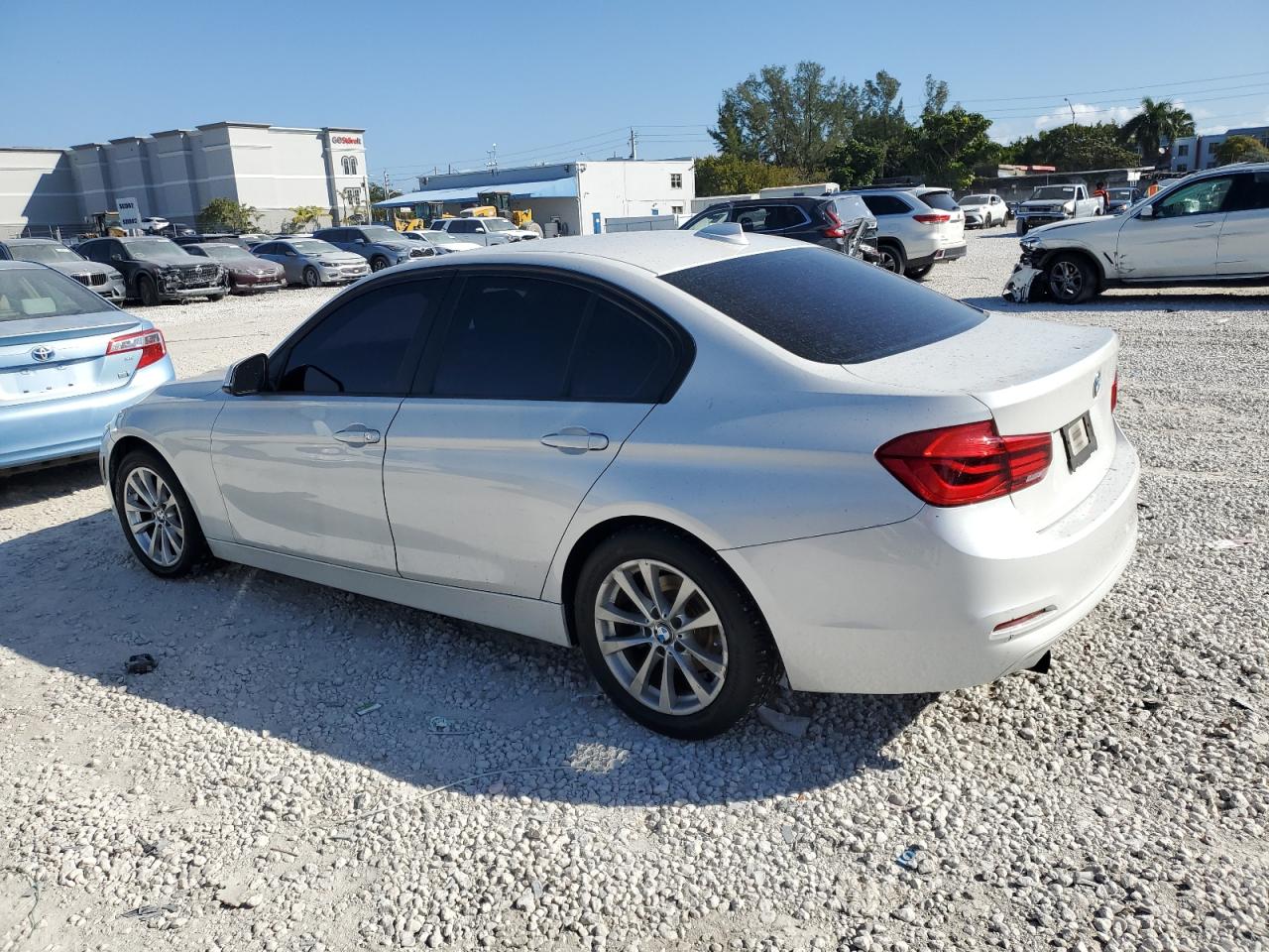 2016 BMW 3er VIN WBA8E1G56GNT36676 Copart auction photo, undercarriage damage thumbnail 2