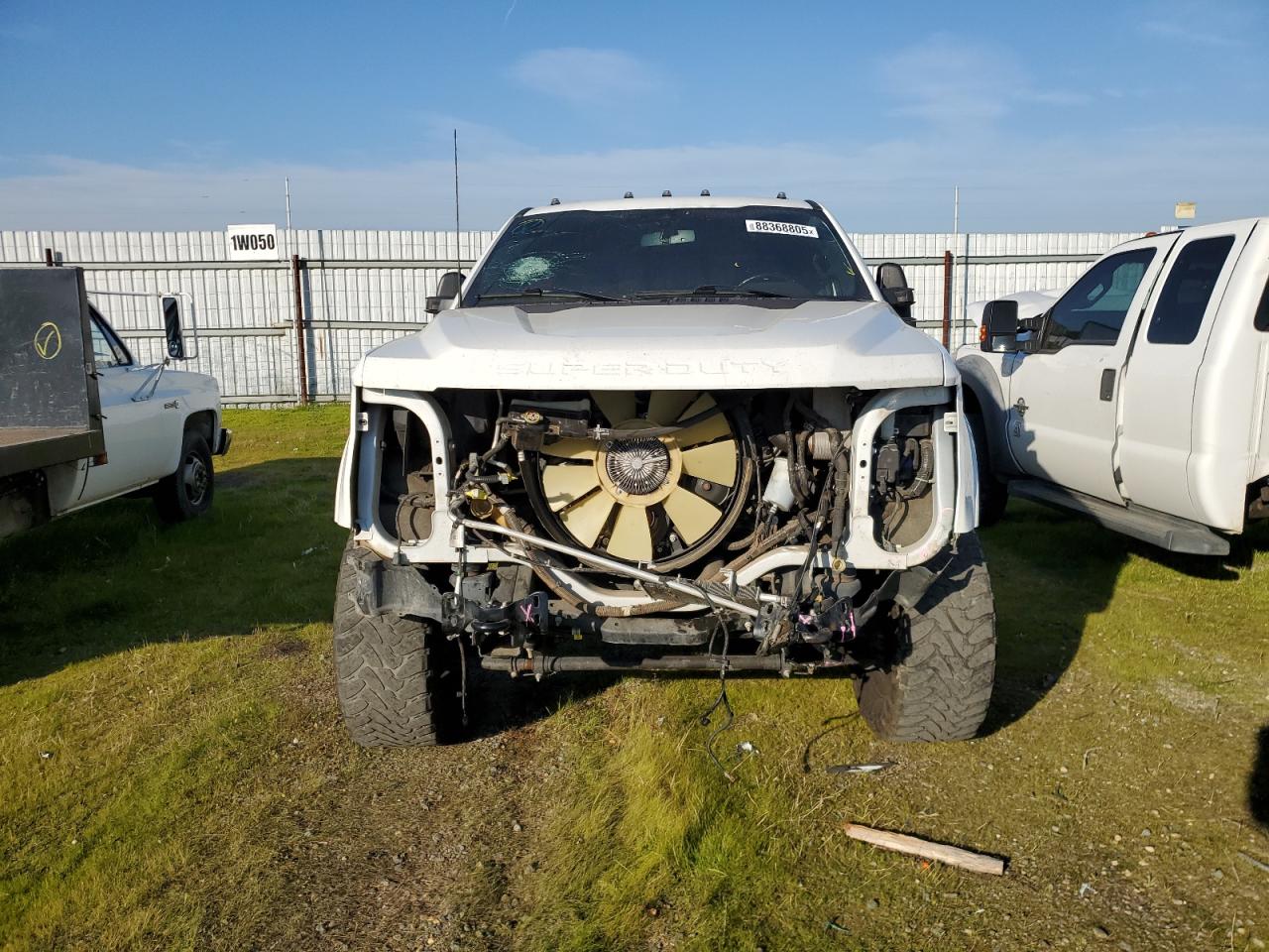 2022 Ford F250 VIN 1FT8W2BT4NEE40317 Copart auction photo, front end / rear end damage thumbnail 5