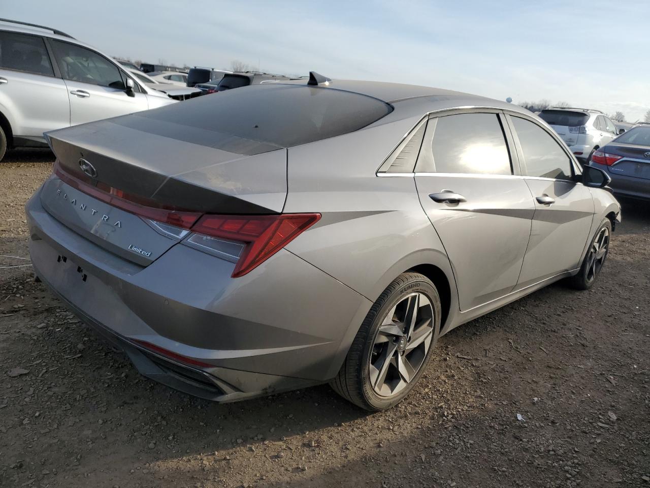 2022 Hyundai Elantra VIN KMHLP4AG0NU366919 Copart auction photo, front end damage thumbnail 3