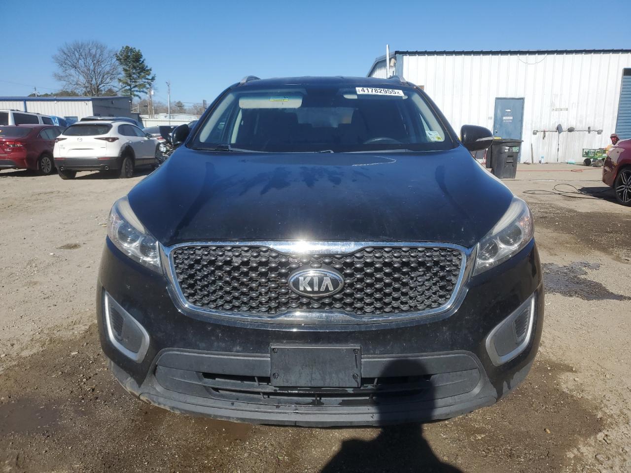 2018 KIA Sorento VIN 5XYPGDA50JG423958 Copart auction photo, partial repair / minor dent/scratches damage thumbnail 5