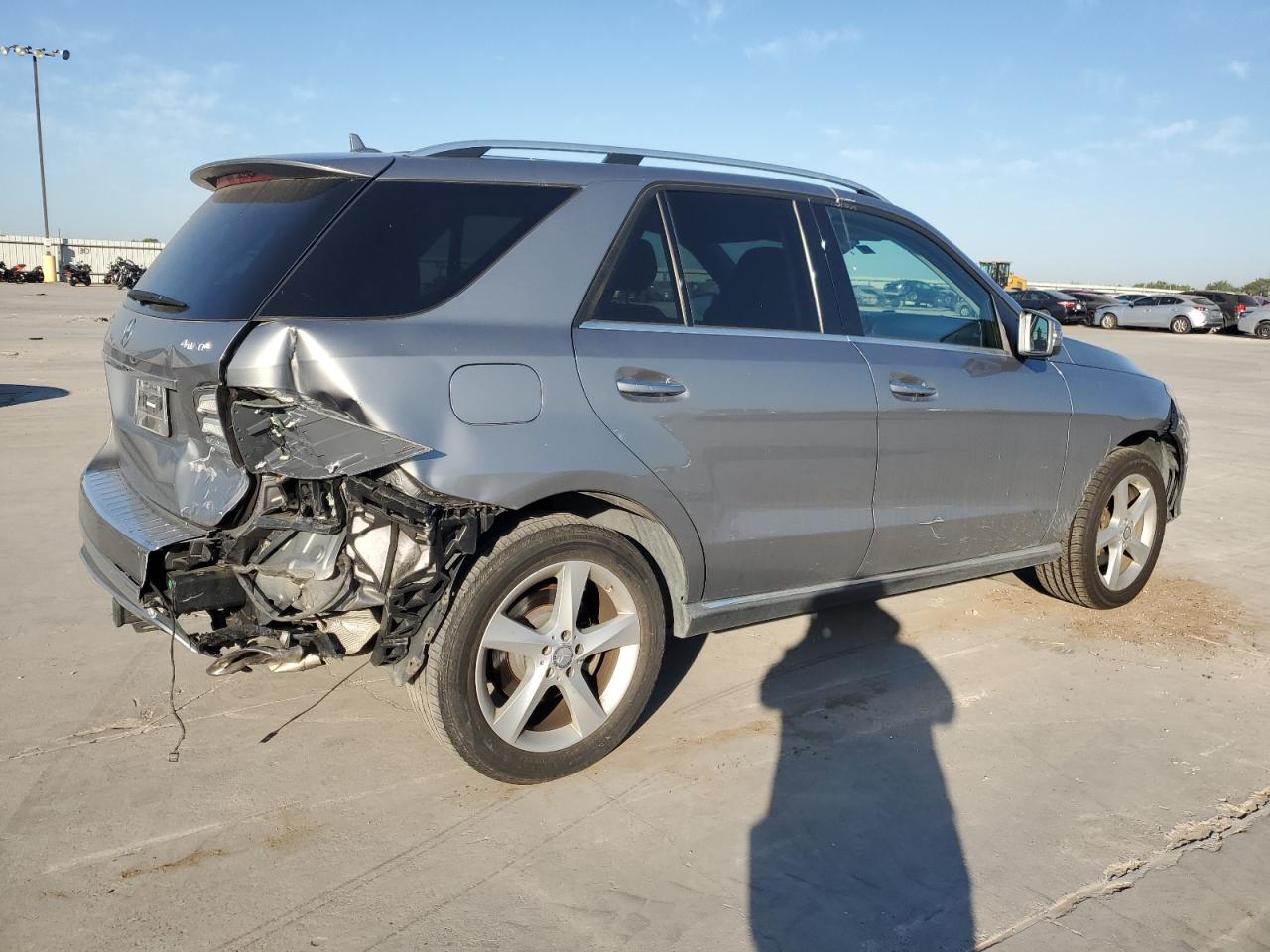2016 Mercedes-Benz GLE VIN 4JGDA5HB2GA646870 Copart auction photo, rear end damage thumbnail 3