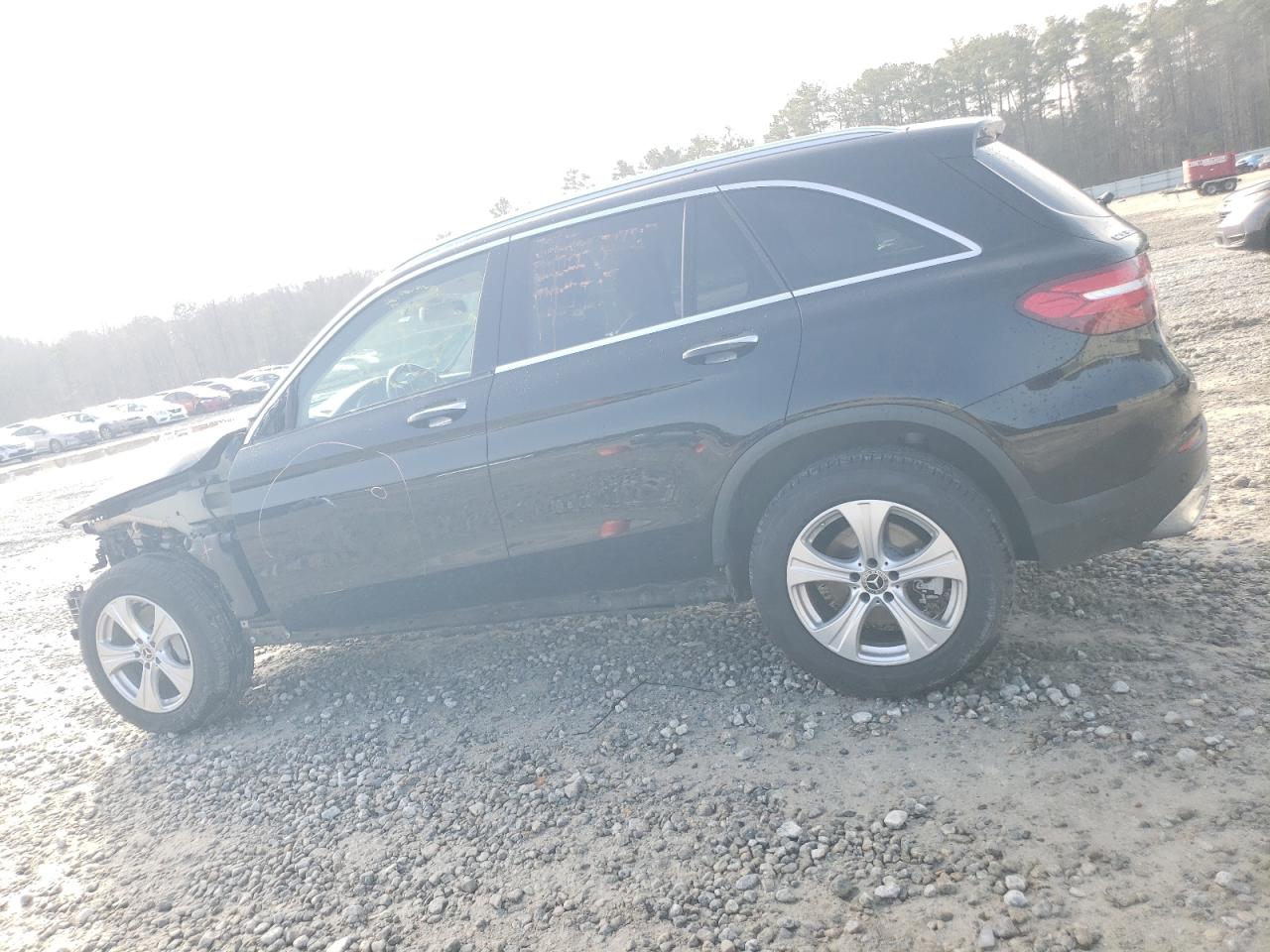2018 Mercedes-Benz GLC VIN WDC0G4JB5JV074192 Copart auction photo, front end / side damage thumbnail 2