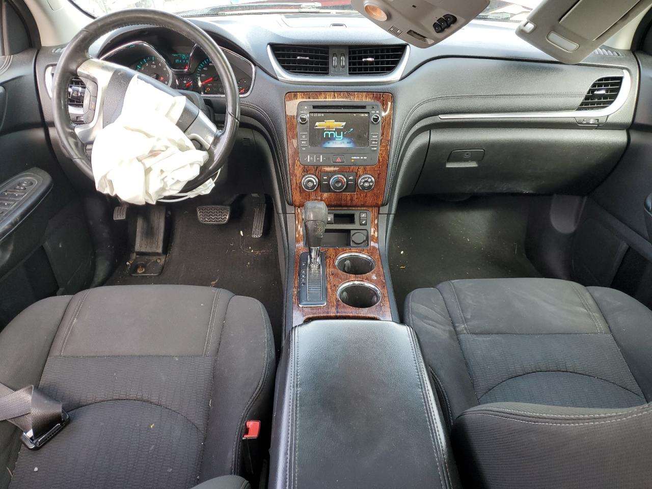 2013 Chevrolet Traverse VIN 1GNKRGKD6DJ159670 Copart auction photo, front end / minor dent/scratches damage thumbnail 8