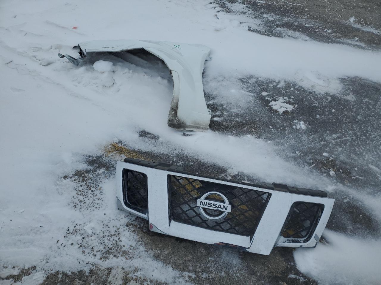 2015 Nissan Navara (Frontier) VIN 1N6AD0EV1FN735642 Copart auction photo, front end damage thumbnail 12