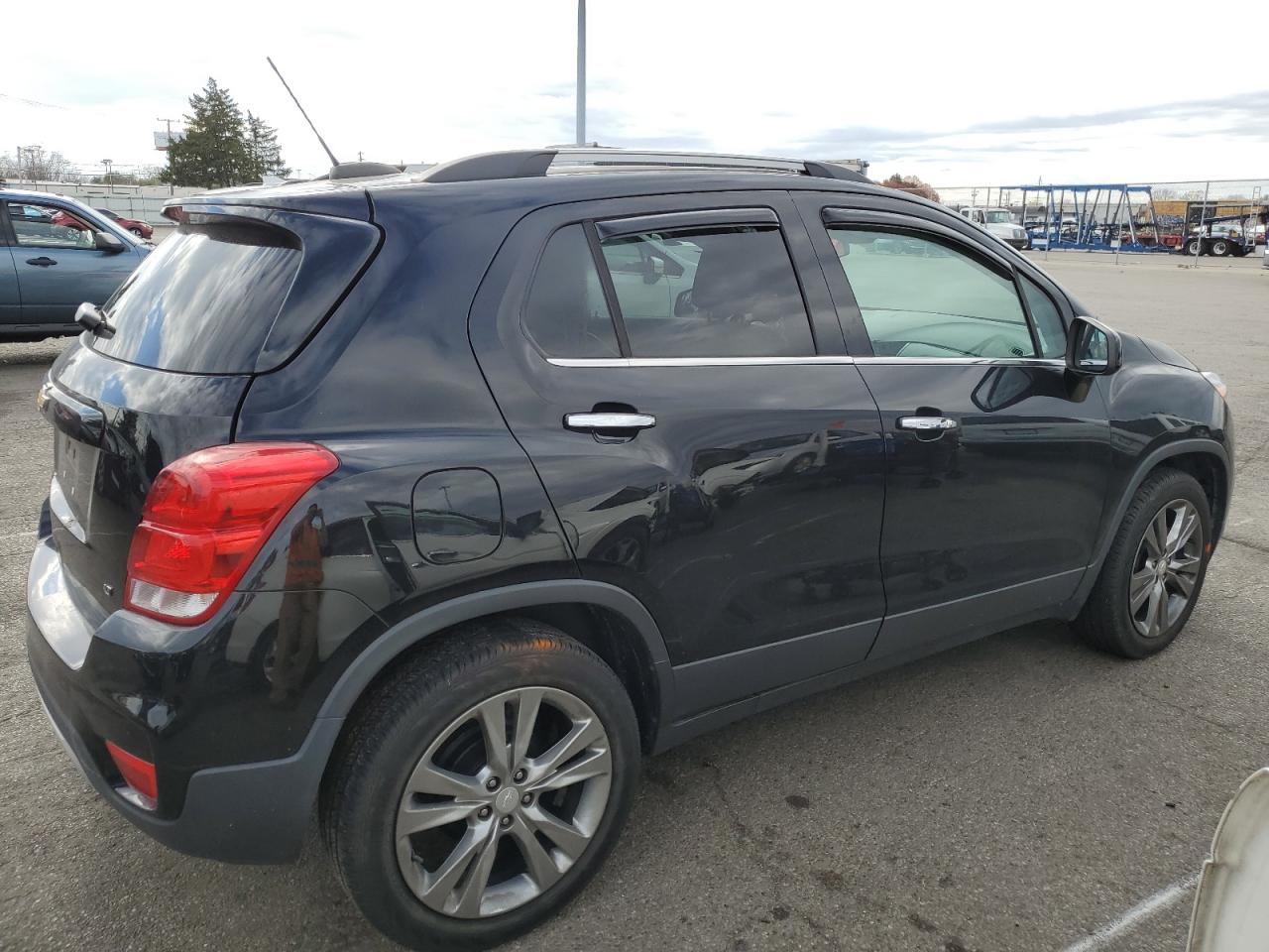2019 Chevrolet Trax VIN 3GNCJLSB1KL379744 Copart auction photo, front end damage thumbnail 3
