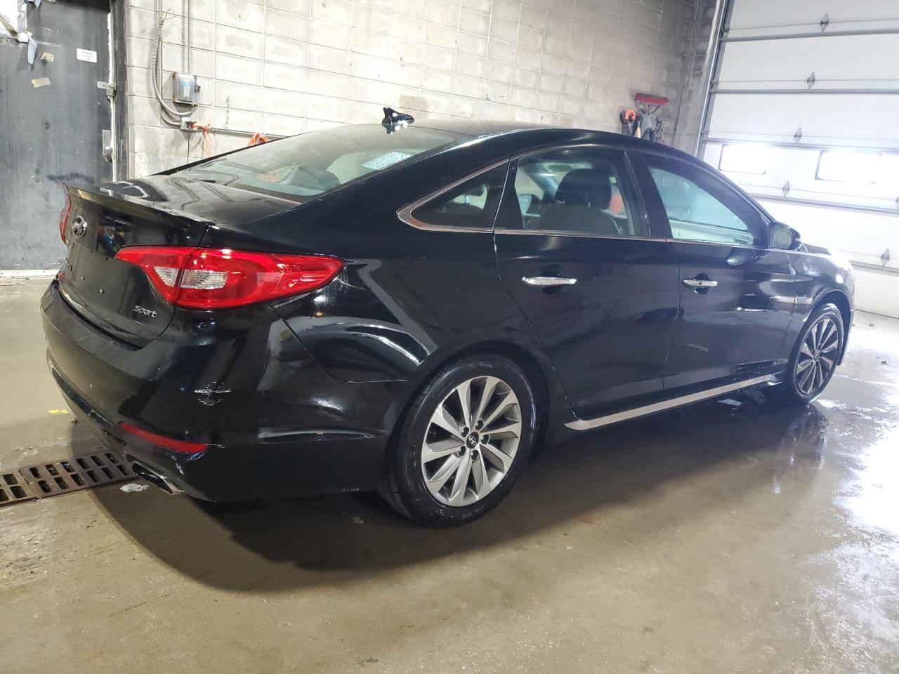 2016 Hyundai Sonata VIN 5NPE34AF7GH289768 Copart auction photo, front end damage thumbnail 3