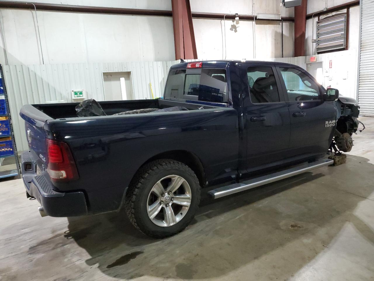2017 RAM 1500 VIN 1C6RR7HTXHS722636 Copart auction photo, front end / minor dent/scratches damage thumbnail 3