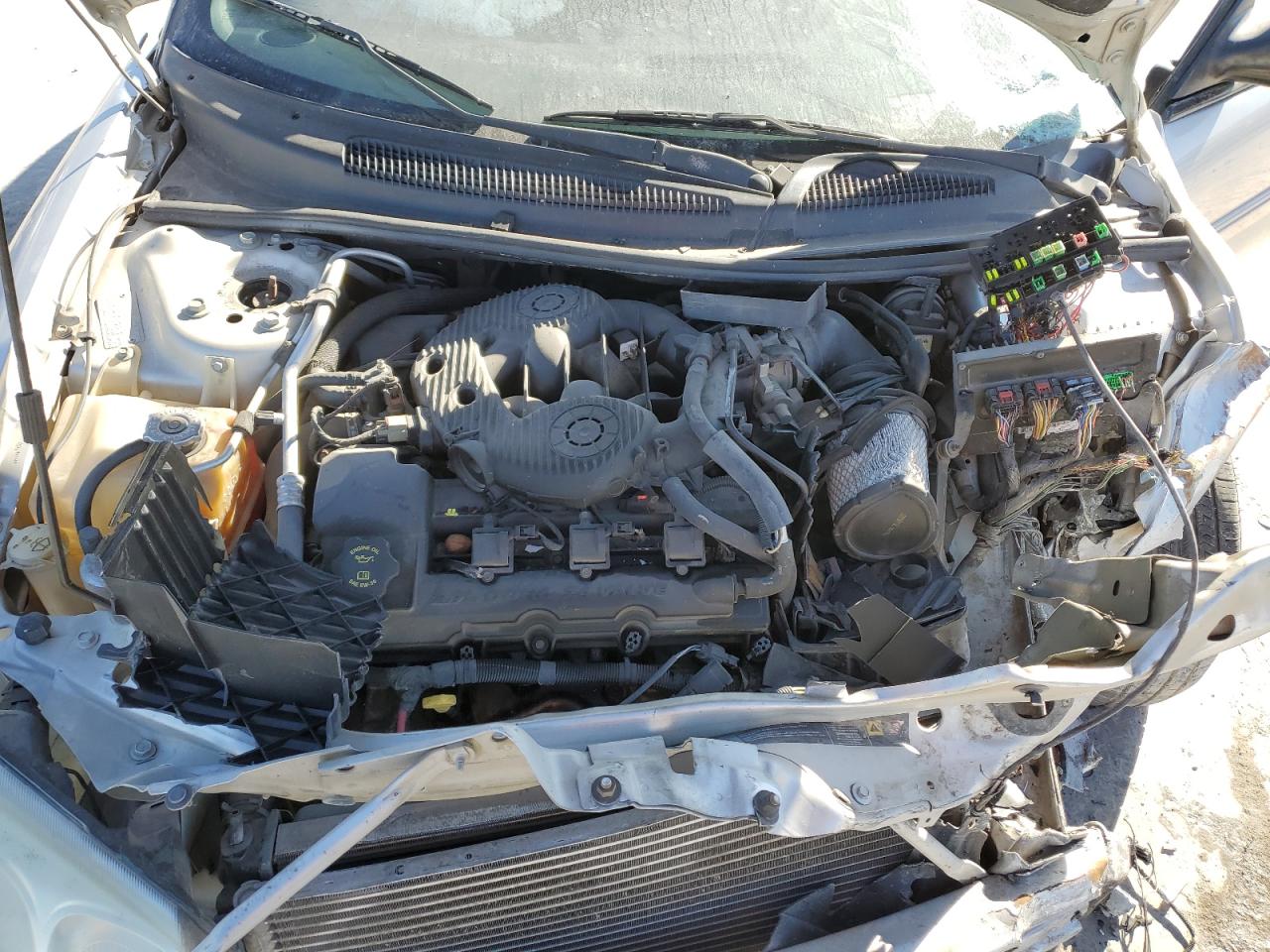 2004 Chrysler Sebring VIN 1C3EL55R24N347098 Copart auction photo, front end / side damage thumbnail 11