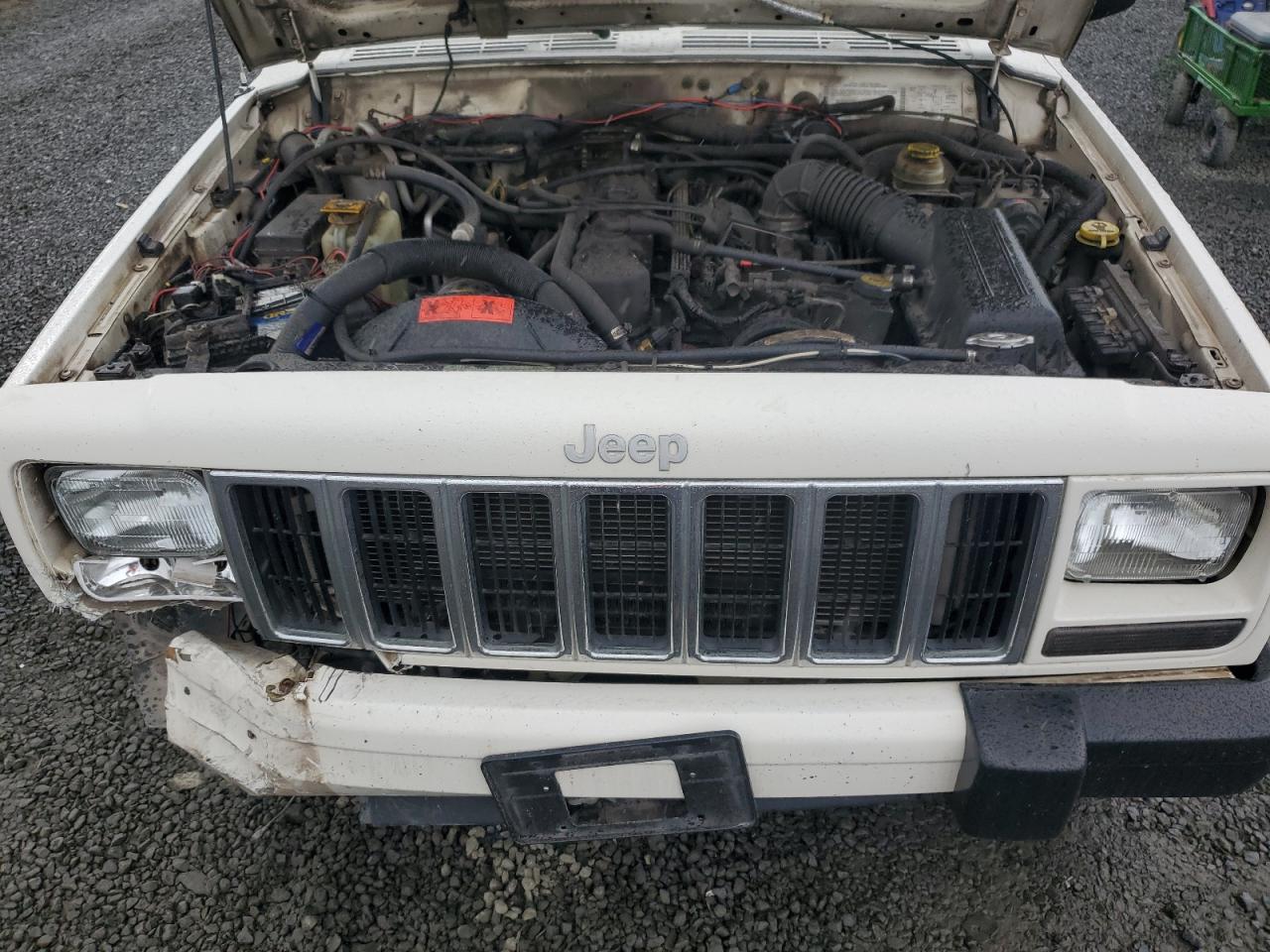 2001 Jeep Grand Cherokee VIN 1J4FF48S61L585814 Copart auction photo, front end damage thumbnail 13