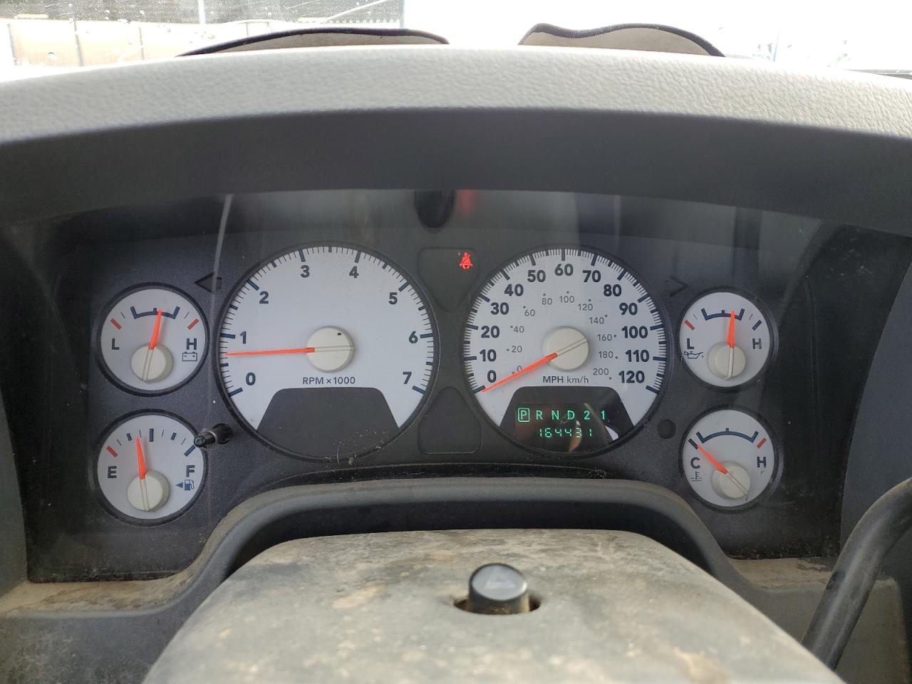 2007 Dodge RAM VIN 1D7HA18N07S169526 Copart auction photo, rear end damage thumbnail 9