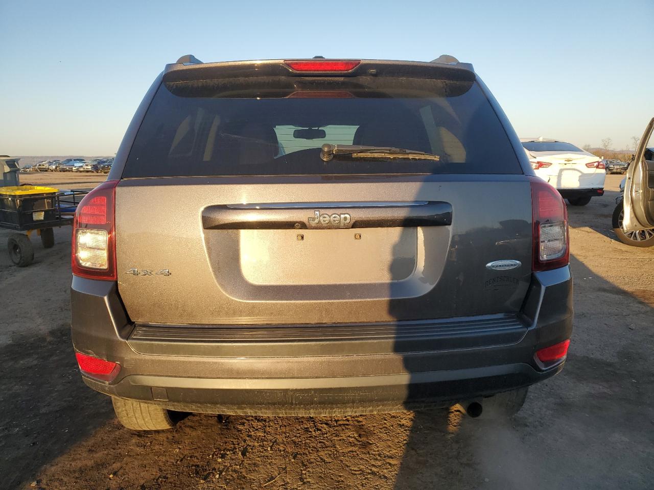 2016 Jeep Compass VIN 1C4NJDEB2GD744996 Copart auction photo, front end damage thumbnail 6