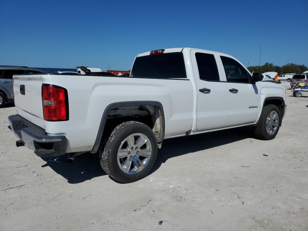 2017 GMC Sierra VIN 1GTR1LEH9HZ165332 Copart auction photo, front end damage thumbnail 3