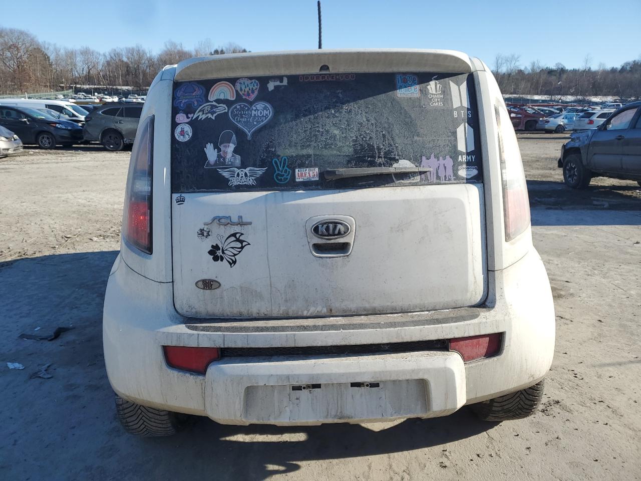 2011 KIA Soul VIN KNDJT2A26B7267953 Copart auction photo, front end damage thumbnail 6