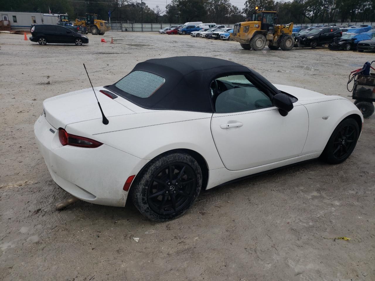 2019 Mazda MX-5 VIN JM1NDAB75K0300307 Copart auction photo, side / undercarriage damage thumbnail 3