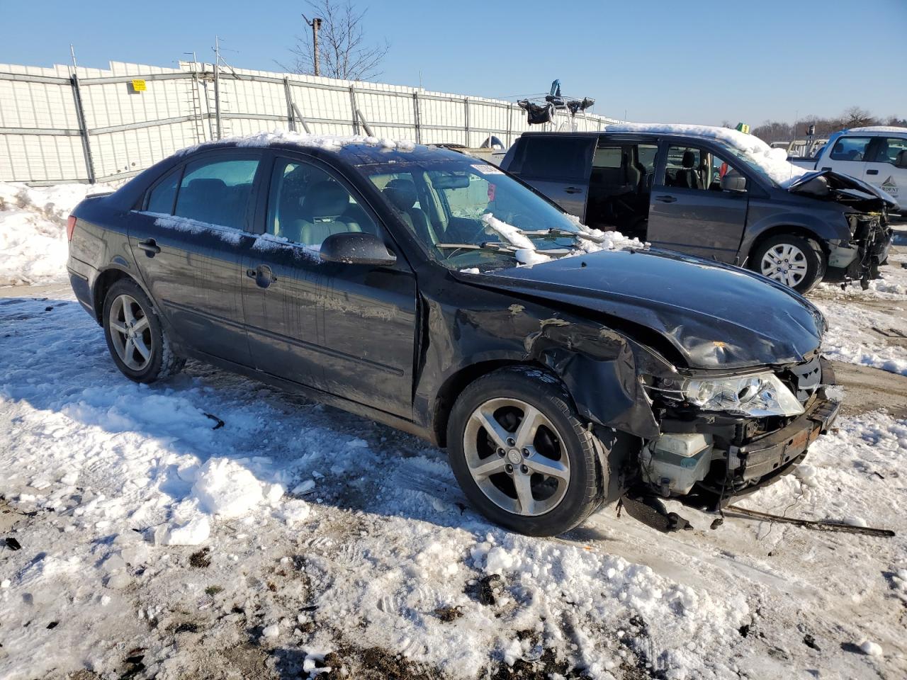 2009 Hyundai Sonata VIN 5NPEU46CX9H497299 Copart auction photo, front end / side damage thumbnail 4