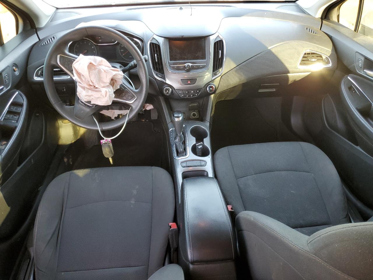 2019 Chevrolet Cruze VIN 1G1BJ5SM9K7103102 Copart auction photo, front end / mechanical damage thumbnail 8