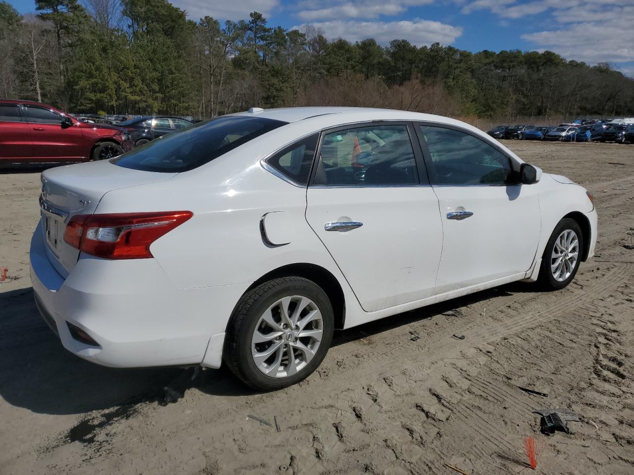 2018 Nissan Sentra VIN 3N1AB7AP9JL639696 Copart auction photo, front end damage thumbnail 3