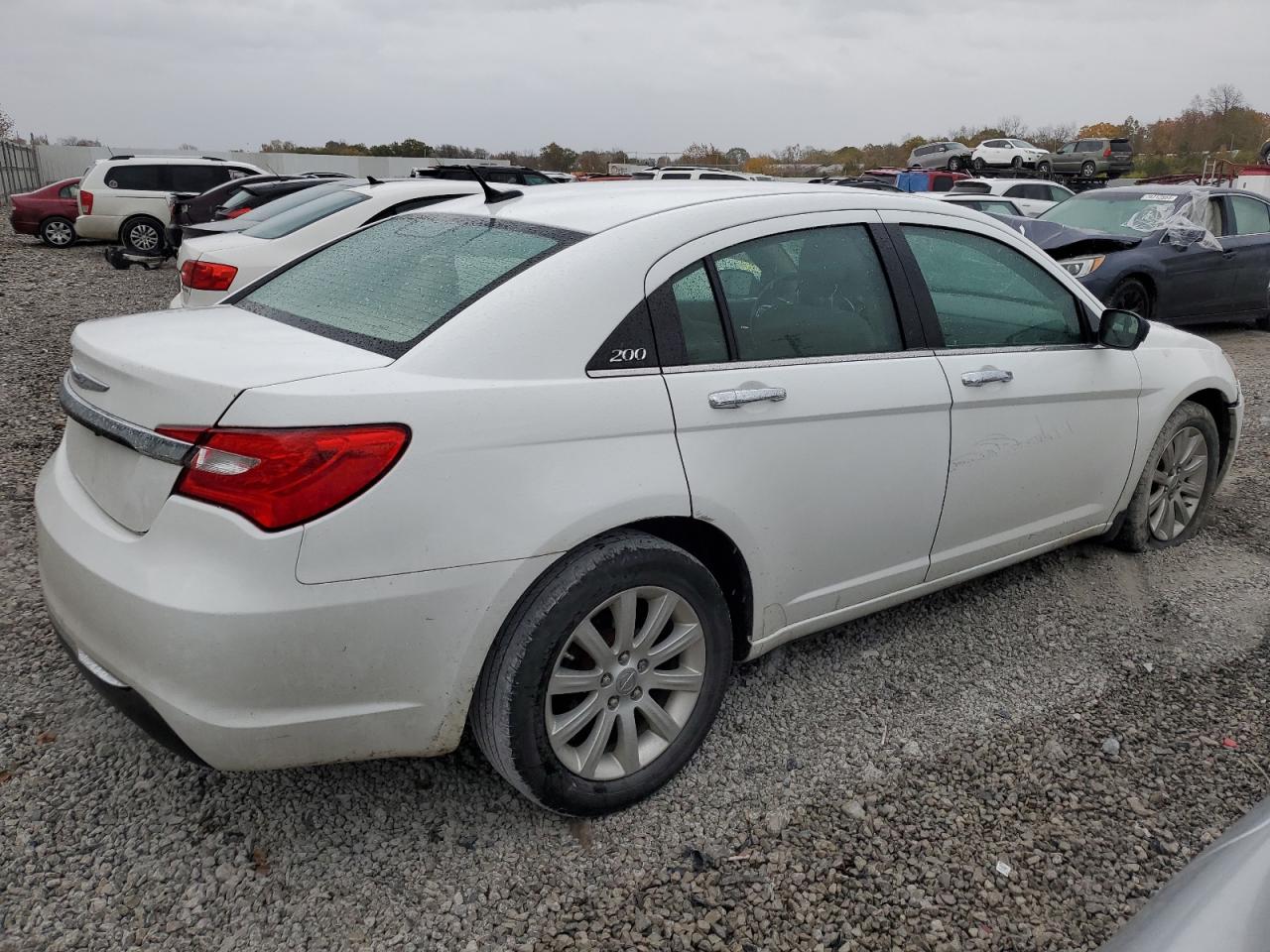 2014 Chrysler 200 VIN 1C3CCBCG1EN119148 Copart auction photo, front end / undercarriage damage thumbnail 3