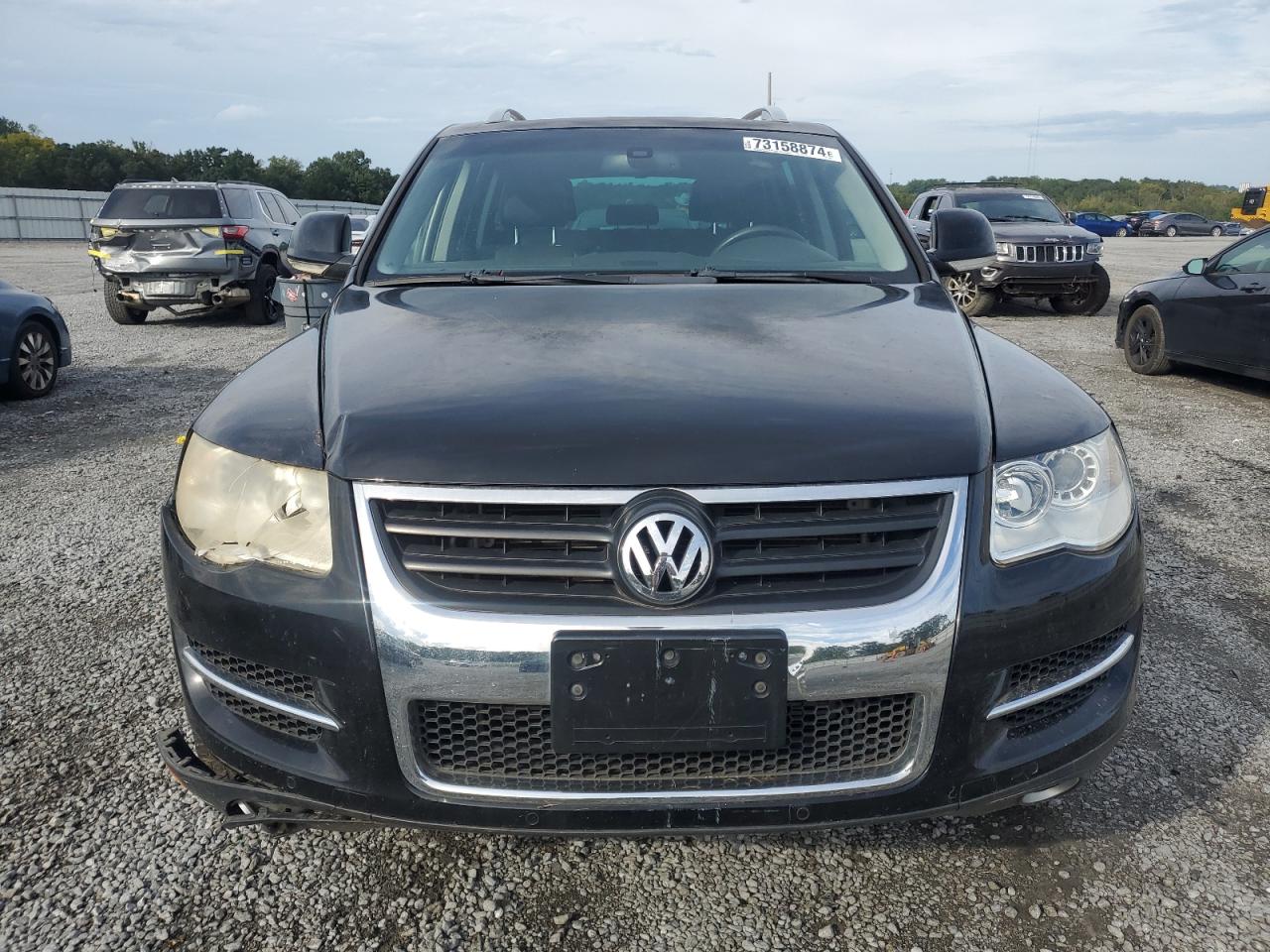 2009 Volkswagen Touareg VIN WVGBE77L09D015537 Copart auction photo, side / minor dent/scratches damage thumbnail 5
