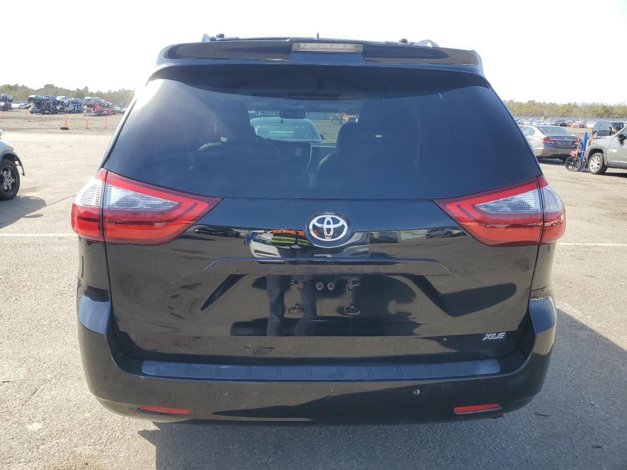 2020 Toyota Sienna VIN 5TDYZ3DC7LS051740 Copart auction photo, minor dent/scratches damage thumbnail 6